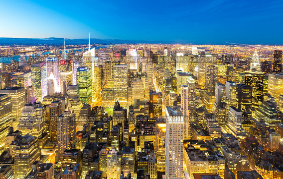 Aerial New York City skyline downtown manhattan at dusk. Стоковое фото, агентство Ingram Publishing / Фотобанк Лори