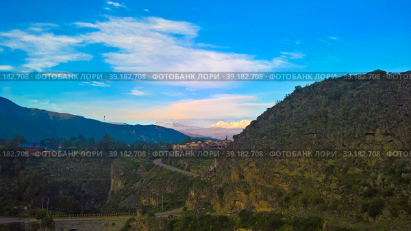 Aerial sunrise panoramic view to Colca river and Sabancaya mountain in Chivay, Peru (2018 год). Стоковое фото, фотограф Сергей Майоров / Фотобанк Лори