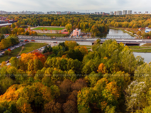 Aerial view of arboretum and the Solnechnaya alleya in Zelenograd in Moscow, Russia (2018 год). Стоковое фото, фотограф Володина Ольга / Фотобанк Лори