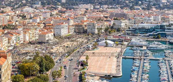 aerial view of Le Suquet- the old town and Port Le Vieux of Cannes, France. Стоковое фото, агентство Ingram Publishing / Фотобанк Лори