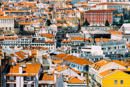 Aerial View Of Lisbon City Home Rooftops In Portugal. Стоковое фото, агентство Ingram Publishing / Фотобанк Лори