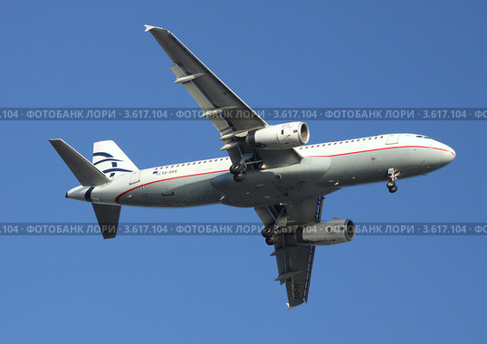 Airbus A319-112 греческой авиакомпании "Эгейские Авиалинии" (2012 год). Редакционное фото, фотограф Маргарита Герм / Фотобанк Лори