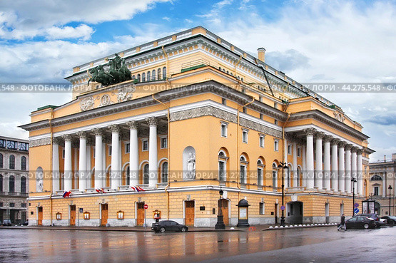 Александринский театр, Островская площадь, Санкт-Петербург (2011 год). Стоковое фото, фотограф Baturina Yuliya / Фотобанк Лори
