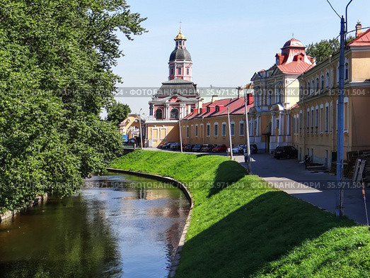 Александро-Невская Лавра и река Монастырка. Санкт-Петербург (2013 год). Стоковое фото, фотограф Сергей Афанасьев / Фотобанк Лори