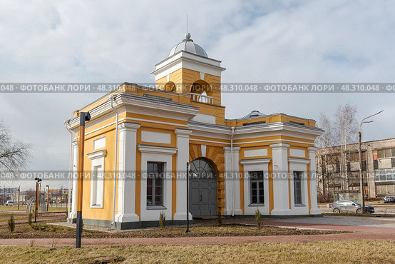 Александровские ворота (ворота порохового завода) 1800г.г арх.Ф.И.Демерцов, Санкт-Петербург. Редакционное фото, фотограф Александр Щепин / Фотобанк Лори
