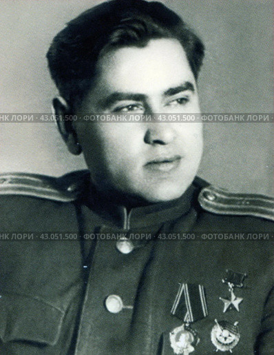 Алексей Петрович Маресьев (1916-2001), гвардии майор, штурман 63-го гвардейского ИАП, Герой Советского Союза. Редакционное фото, фотограф Сергей Елизарьев / Фотобанк Лори