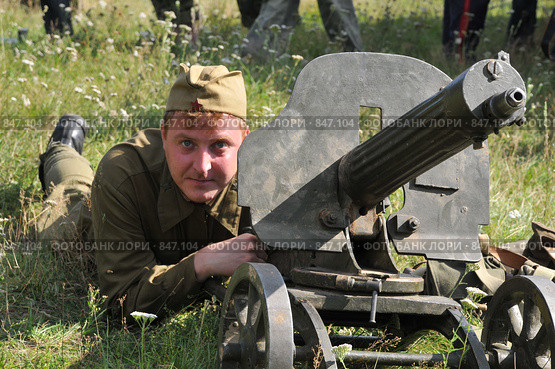 Алексей Воропанов пулемётчик Х/Ф 'Крещение' (2008 год). Редакционное фото, фотограф Ульянов Александр Михайлович / Фотобанк Лори