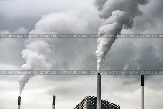 Amager Bakke waste-to-energy plant. Стоковое фото, фотограф Andriy Bezuglov / Фотобанк Лори