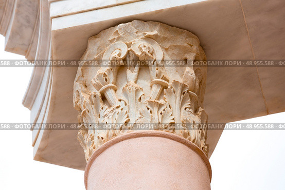 Ancient columns in Cartagena Roman Amphitheater at Murcia Spain. Стоковое фото, агентство Ingram Publishing / Фотобанк Лори