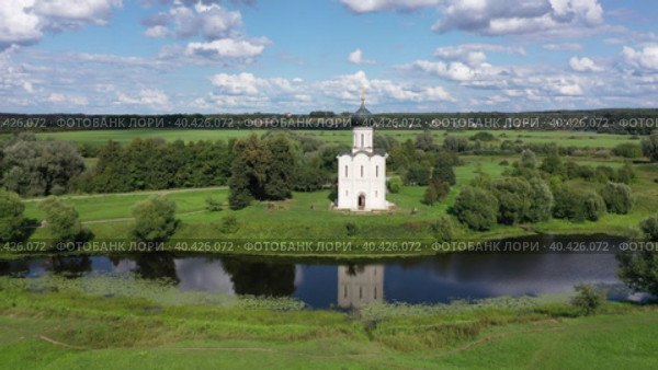 and one of the most unique temples in Russia, Vladimir region. Стоковое видео, видеограф Яков Филимонов / Фотобанк Лори