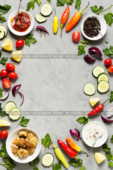 arabic kebab sandwich ingredients top view. Стоковое фото, агентство Ingram Publishing / Фотобанк Лори