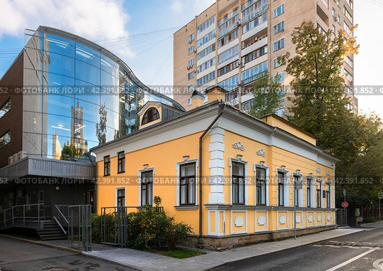 Архитектура современного города. Гагаринский переулок, 25. Москва (2023 год). Стоковое фото, фотограф Pukhov K / Фотобанк Лори