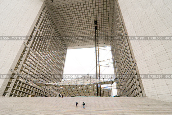 Арка Дефанс. Париж (2010 год). Редакционное фото, фотограф Александр Алексеев / Фотобанк Лори
