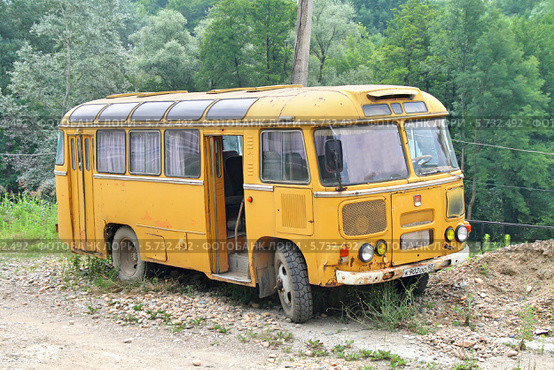 Автобус ПАЗ-672М (2009 год). Редакционное фото, фотограф Art Konovalov / Фотобанк Лори