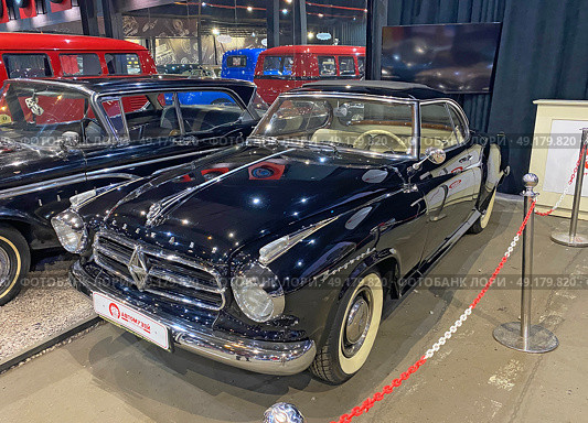 Автомобиль Borgward Isabella ("Боргвард Изабелла"), 1957 г. Автомузей "Автомобили мира", Москва (2023 год). Редакционное фото, фотограф Мария Кылосова / Фотобанк Лори