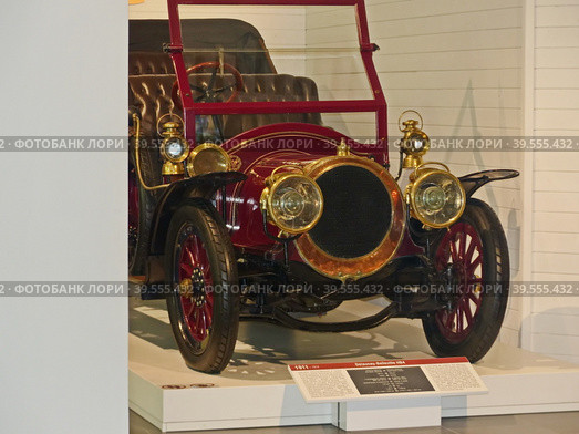 Автомобиль "Delaunay-Belleville HB4", 1911 год, Франция. Данный экспонат является десятым по счету из всех 100 изготовленных, а также самым ранним из оставшихся трех. Музей автомобильной техники. Верхняя Пышма, Россия, сентябрь 2020. Стоковое фото, фотограф Сергей Елизарьев / Фотобанк Лори