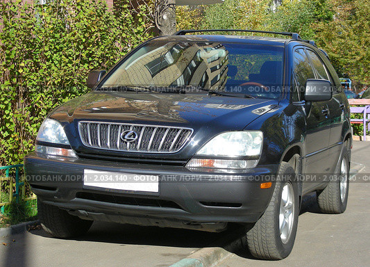 Автомобиль  LEXUS (Япония) (2010 год). Редакционное фото, фотограф lana1501 / Фотобанк Лори