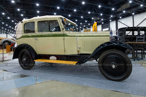 Автомобиль Opel 4.20 PS (1929г.) Выставка ретро транспорта "Олдтаймер-Галерея-2025". Санкт-Петербург. Редакционное фото, фотограф Виктор Карасев / Фотобанк Лори