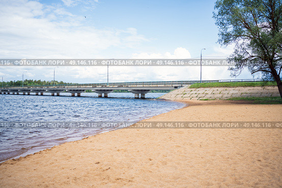 Автомобильный мост через Озернинское водохранилище. Стоковое фото, фотограф Диана Лукьянова / Фотобанк Лори