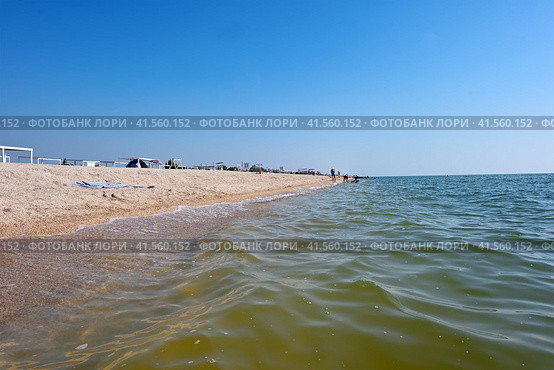 Азовское море. Пляж. Долгий мыс. Краснодарский край (2023 год). Редакционное фото, фотограф Александр Тараканов / Фотобанк Лори