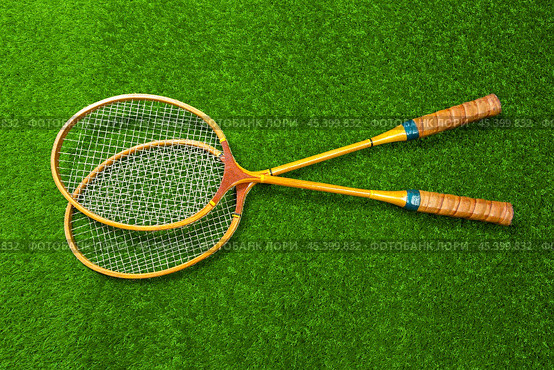 Badminton on grass. Стоковое фото, фотограф Сергей Толмачёв / Фотобанк Лори