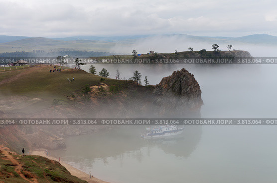 Байкал. Остров Ольхон в тумане (2012 год). Стоковое фото, фотограф Виктория Катьянова / Фотобанк Лори