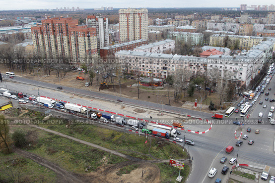 Балашиха,  строительство эстакады на трассе М7 (2015 год). Редакционное фото, фотограф Дмитрий Неумоин / Фотобанк Лори