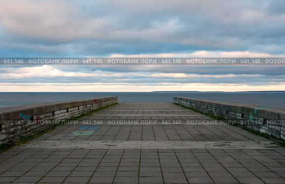 Берег Балтийского моря. Таллин, Эстония. Стоковое фото, фотограф Бутенко Андрей / Фотобанк Лори
