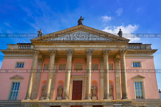 Berlin Staatsoper Opera building Germany. Berlin Staatsoper Opera building in Germany. Стоковое фото, агентство Ingram Publishing / Фотобанк Лори