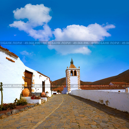 Betancuria Santa Maria church Fuerteventura at Canary Islands matriz cathedral. Стоковое фото, агентство Ingram Publishing / Фотобанк Лори