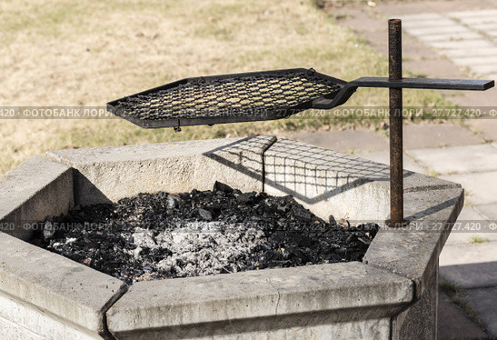 Big Stationary Barbecue Grill. Стоковое фото, фотограф Niklas Emmoth / PantherMedia / Фотобанк Лори