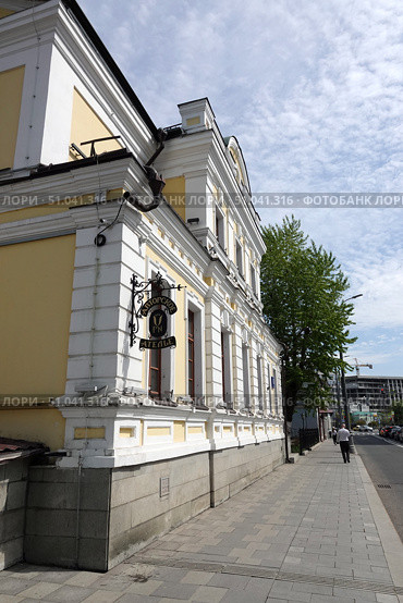 Бизнес-центр «Большая Полянка 63» в центре Москвы (2022 год). Редакционное фото, фотограф Free Wind / Фотобанк Лори