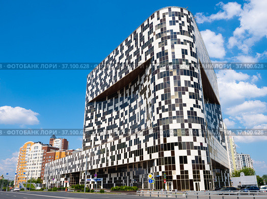 Бизнес-центр "Линкор". Улица Авиаконструктора Микояна, дом 12. Москва. Россия (2021 год). Редакционное фото, фотограф E. O. / Фотобанк Лори