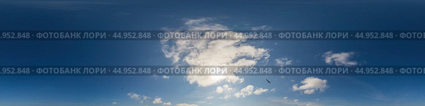 Blue sky panorama with puffy Cumulus clouds. Seamless hdr pano in spherical equirectangular format. Sky dome or zenith for 3D visualization, game and sky replacement for aerial drone 360 panoramas. Стоковое фото, фотограф Вера Грабчук / Фотобанк Лори
