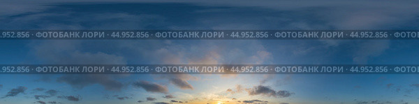 Blue sky panorama with puffy Cumulus clouds. Seamless hdr pano in spherical equirectangular format. Sky dome or zenith for 3D visualization, game and sky replacement for aerial drone 360 panoramas. Стоковое фото, фотограф Вера Грабчук / Фотобанк Лори