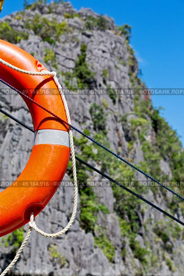 blur  in  philippines   a buoy in boat neat the pacific ocean bokeh and mountain background. Стоковое фото, агентство Ingram Publishing / Фотобанк Лори