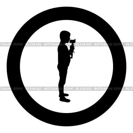 Boy kisses toy Child kiss giraffe Preschool Brother kissing amigurumi Son with gifts Teddy plaything presents friend for children kid silhouette in circle round black color vector illustration solid outline style simple image. Boy kisses toy Child kiss giraffe Preschool Brother kissing amigurumi Son with gifts Teddy plaything presents friend for children kid silhouette in circle round black color vector illustration solid outline style image. Стоковая иллюстрация, агентство Ingram Publishing / Фотобанк Лори
