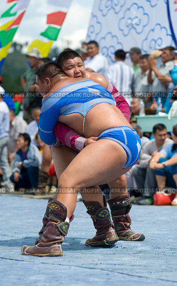 Buryat (Mongolian) heavy weight wrestlers (2010 год). Редакционное фото, фотограф Александр Подшивалов / Фотобанк Лори