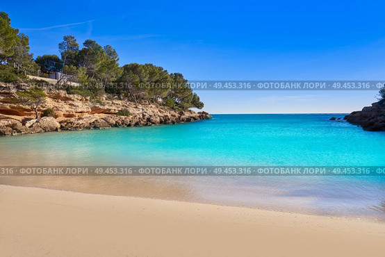 Cala Calafato Ametlla de mar beach in Costa dorada of Tarragona Catalonia L’ametlla. Стоковое фото, агентство Ingram Publishing / Фотобанк Лори
