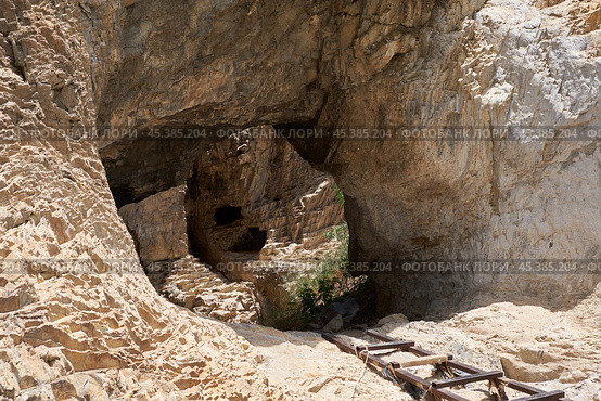 Caves in Altai mountains. Стоковое фото, фотограф Сергей Пристяжнюк (Serg Zastavkin) / Фотобанк Лори