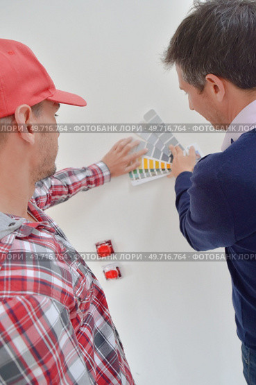changing the color of the room. Стоковое фото, агентство Ingram Publishing / Фотобанк Лори