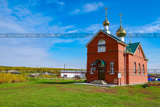Часовня Петра и Павла. Тюменская область.Упоровский район.  Россия (2023 год). Стоковое фото, фотограф Александр Тараканов / Фотобанк Лори