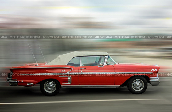 Chevrolet Bel Air Impala , vintage American car, blurred background. Стоковое фото, фотограф Iva Noel / Фотобанк Лори