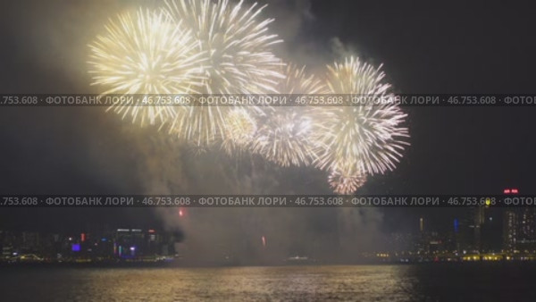 Chinese New Year Fireworks in Hong Kong (2016 год). Стоковое видео, видеограф Михаил Коханчиков / Фотобанк Лори