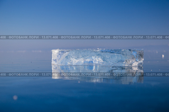 Чистый прозрачный лед. Стоковое фото, фотограф Алексей Стрелюк / Фотобанк Лори