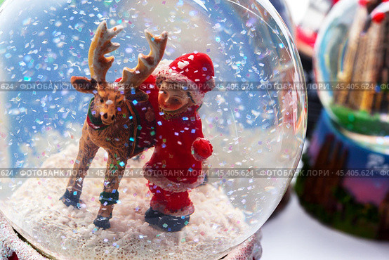 Christmas snow globe. Стоковое фото, фотограф Сергей Толмачёв / Фотобанк Лори