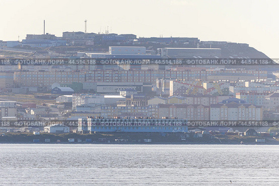Чукотка, городской пейзаж, вид с воды (2024 год). Стоковое фото, фотограф Николай Гернет / Фотобанк Лори