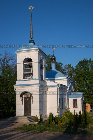 Church of Intercession of Blessed Virgin Mary, Podvorie Saburovo of Holy Trinity-St. Sergius Lavra, near Sergiev Posad, Moscow district, Russia (2018 год). Стоковое фото, фотограф Алексей Антипов / Фотобанк Лори