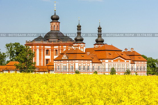 cistercian priory, Mariansky Tynec, Czech Republic. Стоковое фото, фотограф Richard Semik / PantherMedia / Фотобанк Лори