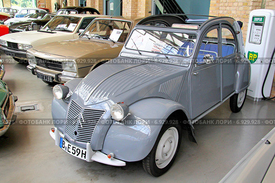 Citroen 2CV (2014 год). Редакционное фото, фотограф Art Konovalov / Фотобанк Лори
